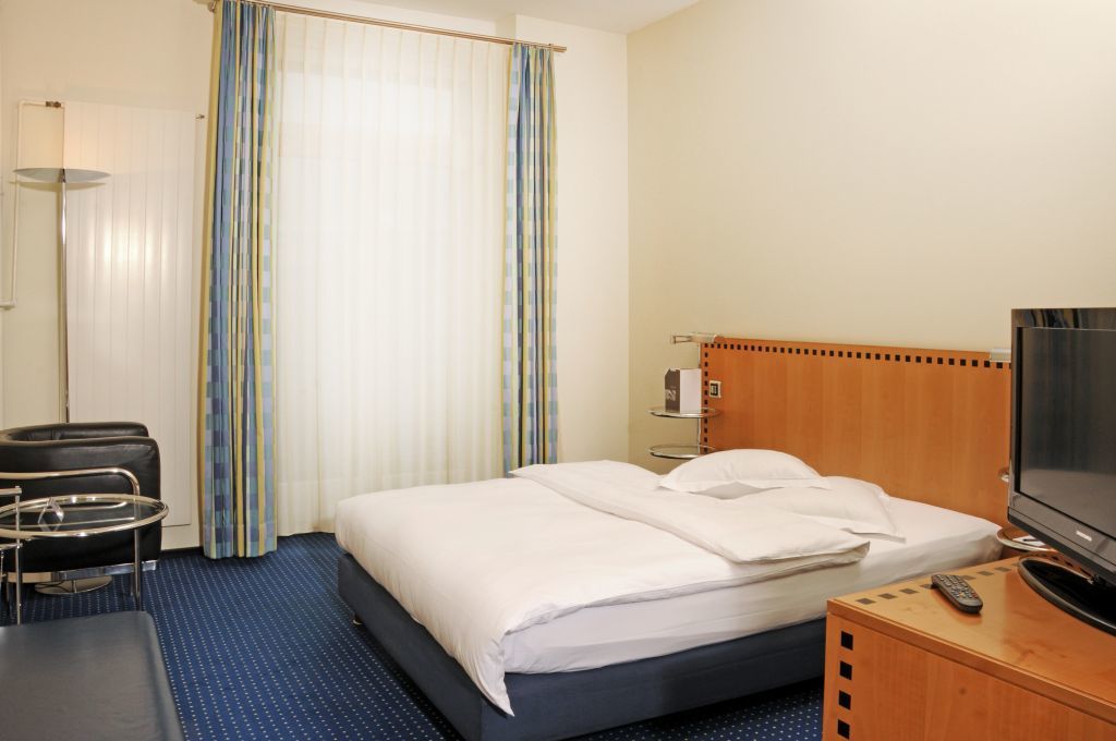 Art Deco Hotel Elite Biel Room photo